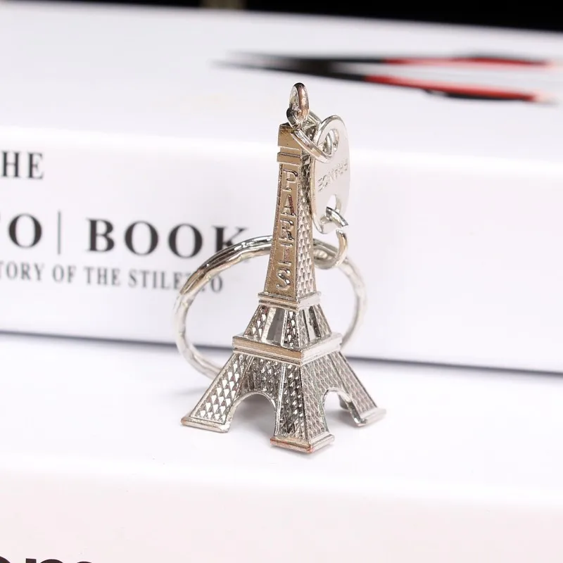 1PC 3สี Eiffel Tower Key Chain พวงกุญแจรถจักรยานยนต์พวงกุญแจความสูงโลหะสร้างสรรค์รุ่น Keyring สำหรับคริสต์มาสของขวัญ