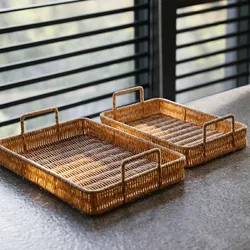 Bandeja de armazenamento de plástico com alça imitação rattan cesta de tecelagem sundries placa bandeja de chá bandeja de frutas bandeja de jantar servindo