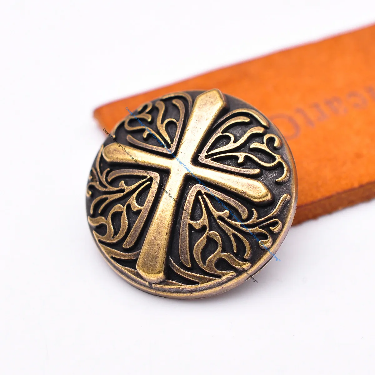 30mm DIY Antique Brass Plated Celtic Biker Cross Leathercraft Accessories Hardware Saddle Bridle Concho  Screwback