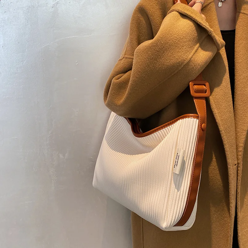 Bolso cruzado de cuero PU a rayas para mujer, bandolera pequeña de lujo, tendencia de marca, de viaje, 2021