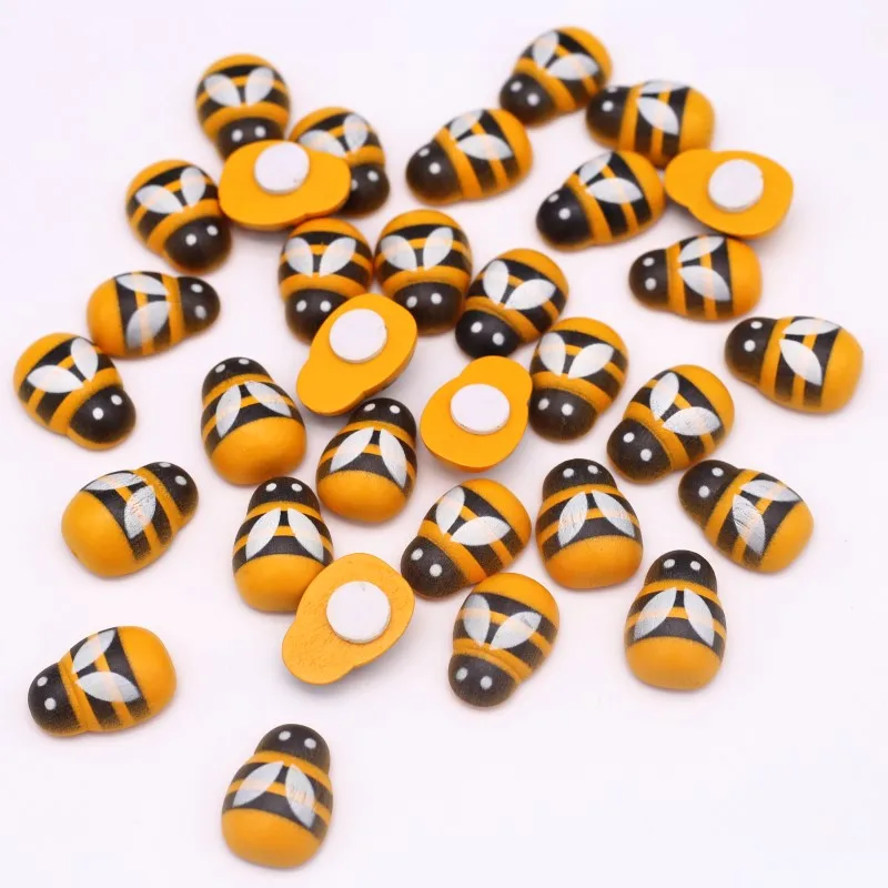 18*25mm Big Yellow Bee with Glue Wood Figurines Handicrafts Refrigerator Wall Decorate DIY Wedding Party Festival Supplies 20pcs