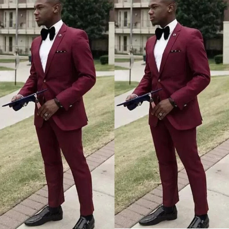 

Burgundy 2 Pieces Men Suits Notched Lapel Two Button Prom Suits Slim Fit Blazer Jacket Wedding Tuxedos Groom Suits( Coat+Pant)