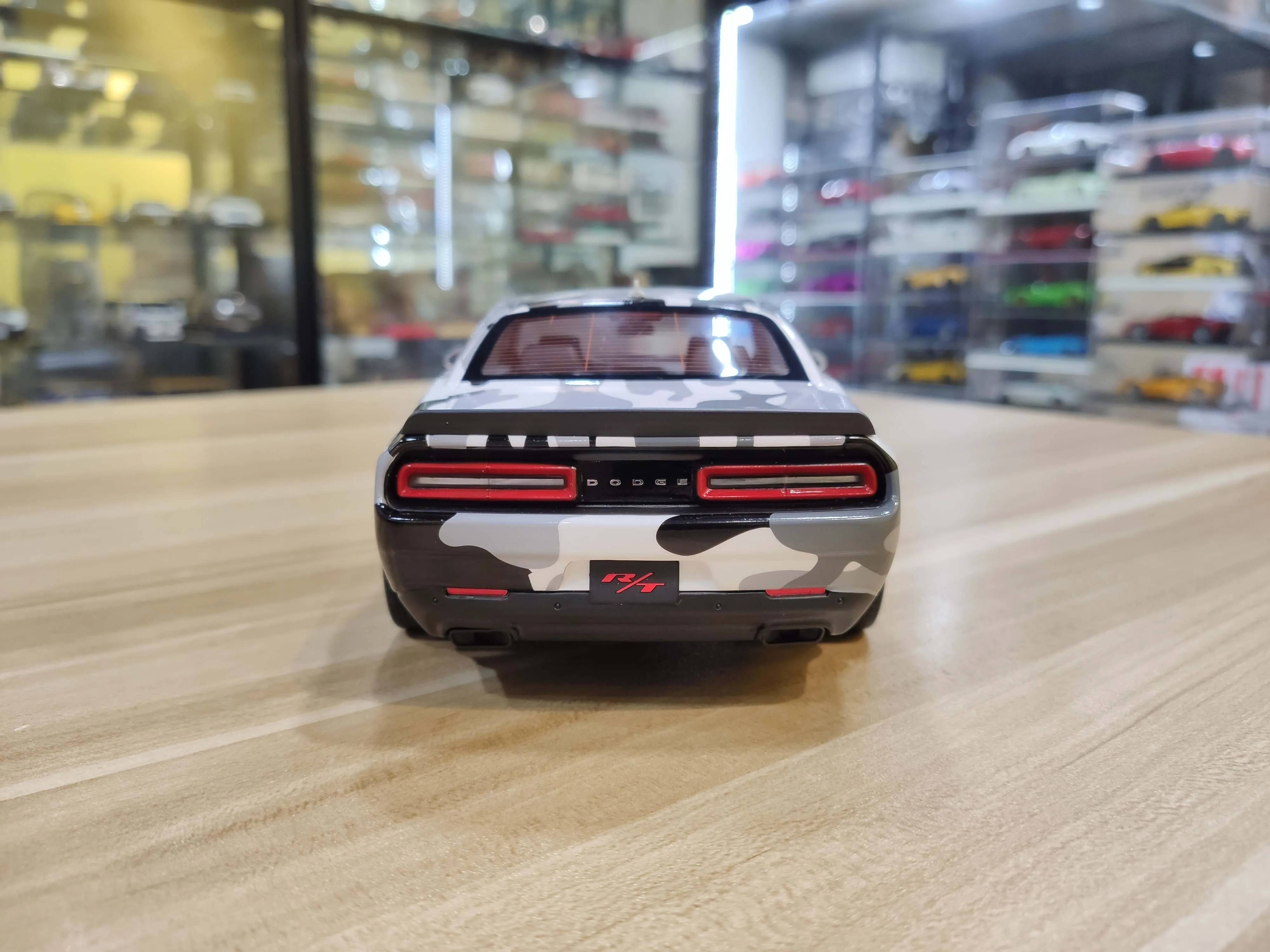 NEW GT Spirit 1:18 Dodge Challenger R/T Hellcat Camouflage coating Limited edition simulation resin vehicle model