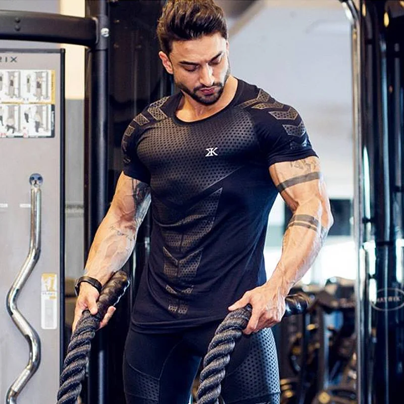 Men's Quick Dry Fitness Compression Tees Sport Running Short Sleeves Shirt Tights Bodybuilding Tops Men Under Gym Train T-shirt