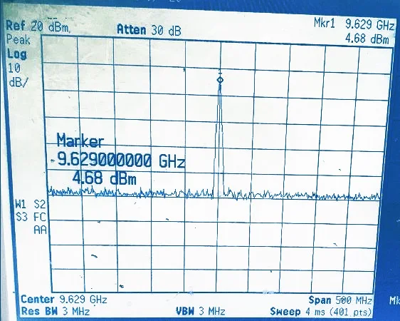 X-band Signal Source Broadband VCO Point Frequency Source 8.3-10.5ghz Signal Generation Adjustable Point Frequency Source