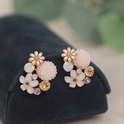 Korean Style Sweet Cute Crystal Flower Stud Earrings For Women Handmade Earrings Elegant Wedding Party Jewelry Accessories
