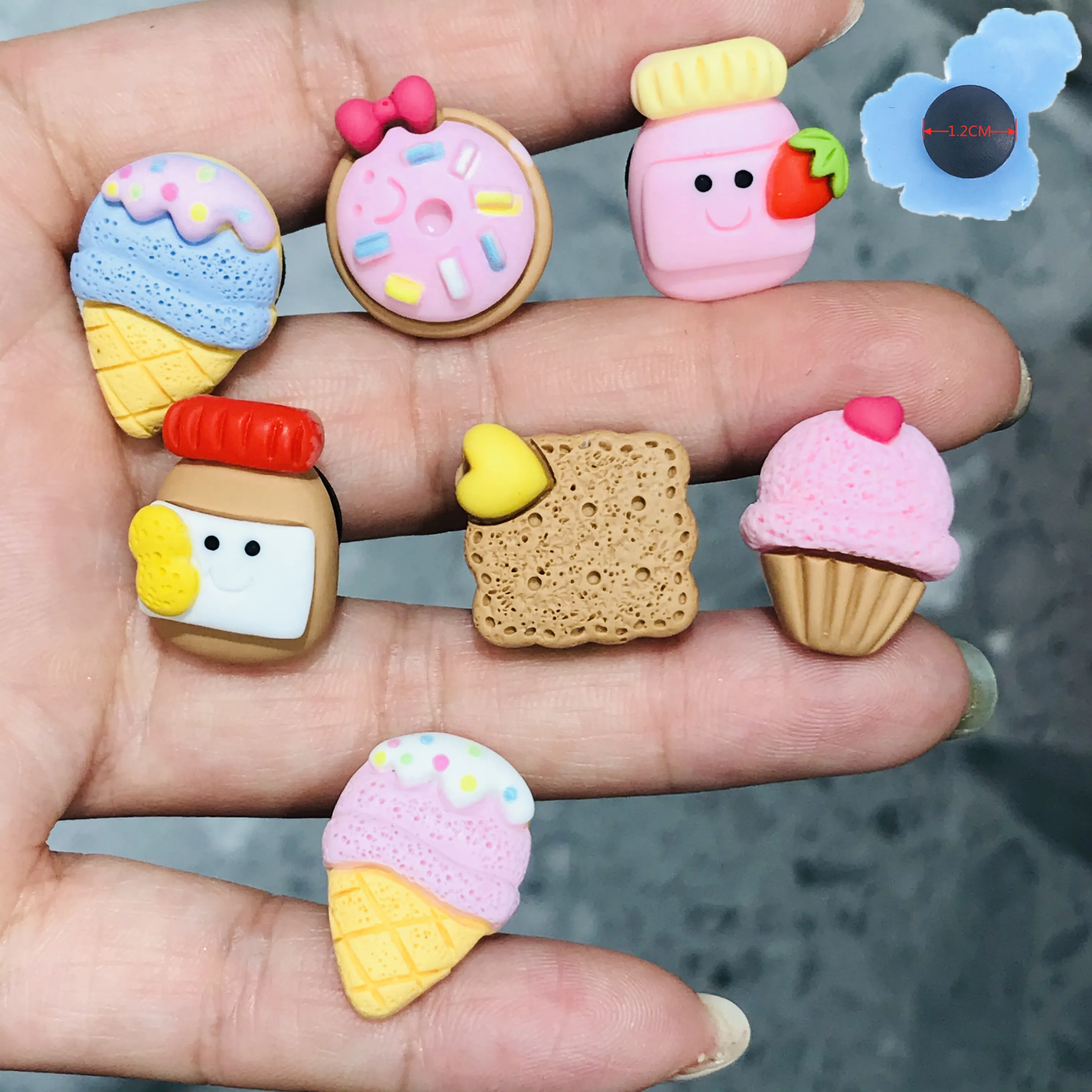 1PCS Lovely Donuts Ice Cream Kids Shoes Clog Resin Cute Garden Shoe Decoration Children Shoes Bags Charms Party Presents