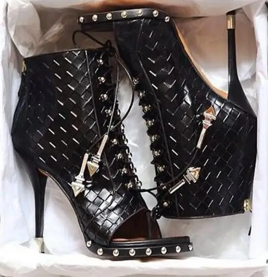 Newest Black White Grid Peep Toe Pattern Leather Lace-up Ankle High Heel Boots Woman Rivets Gladiator Short Booties Dress Shoes