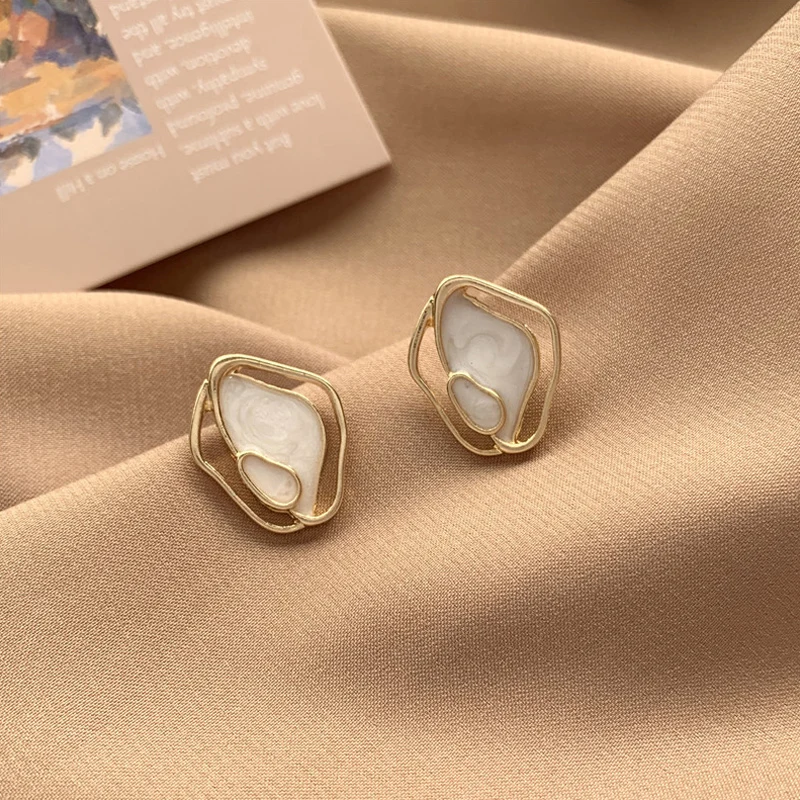 Korean Fashion Shell Acetate Geometric Irregular Enamel Stud Earrings for Women Trendy Jewelry Unusual Asymmetric Earrings