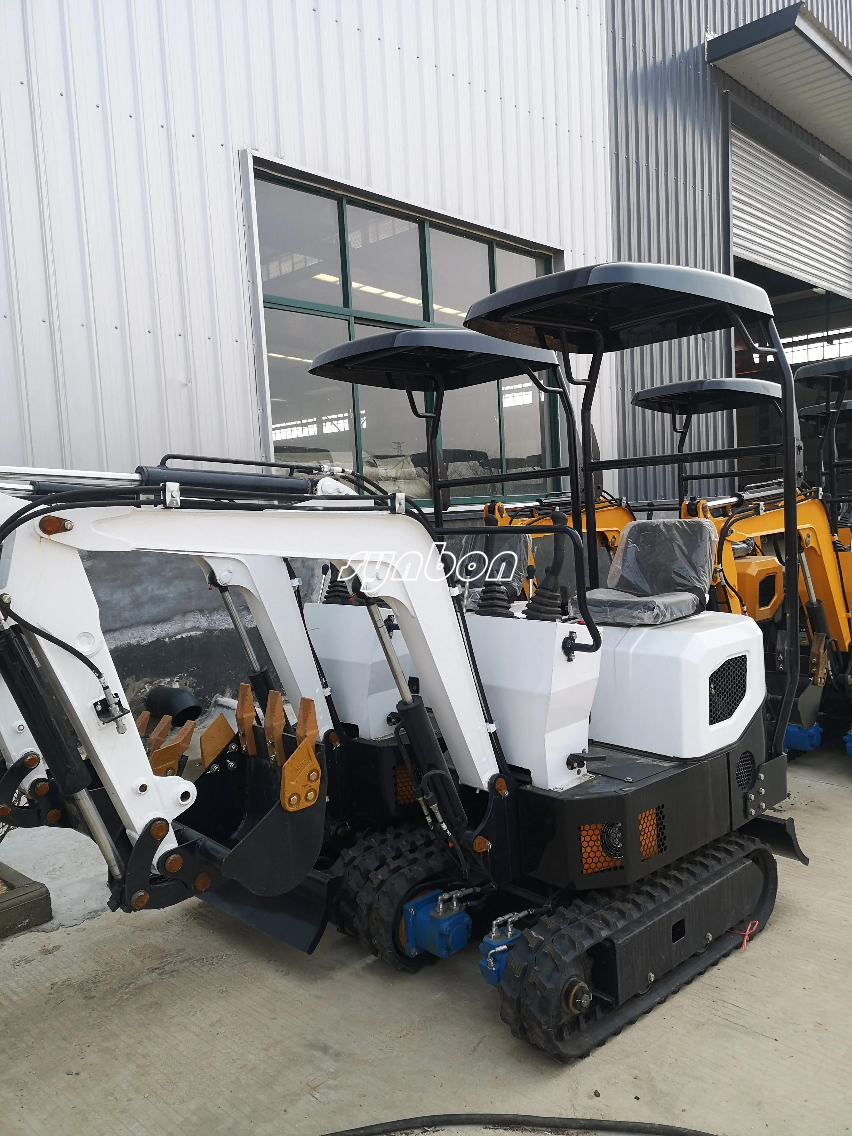 SYNBON Mini Digger Digging Machine 0.9Ton Micro Crawler Excavator