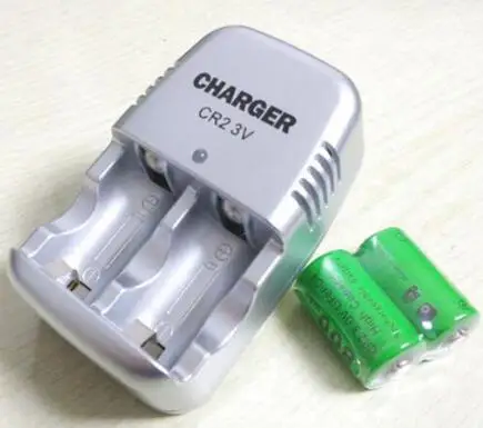 

2pcs 3V CR2 800mah battery and 1pcs charger set cr2 lithium battery and charger