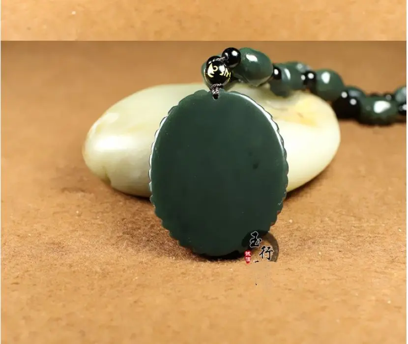 Admirable Dark Green jade Money Dragon Pendant Amulet hanging 18 arhat Bead Necklace protective talisman