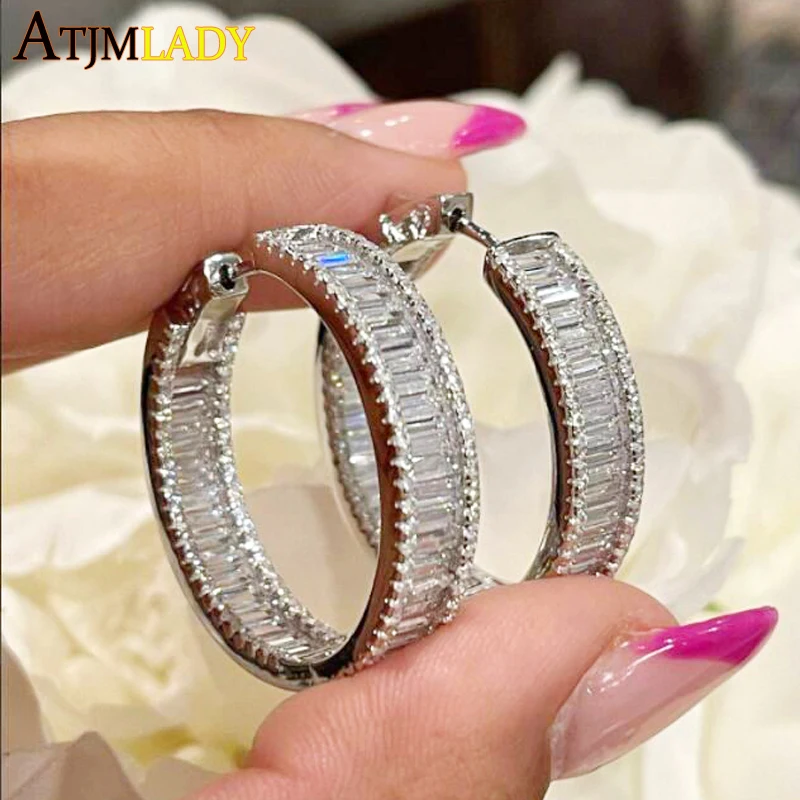 2024 Summer New Sparking Bling Iced Out 5A Fashion Cubic Zirconia Medium CZ Huggie Hoop Earring Fashion Classic Women Jewelry