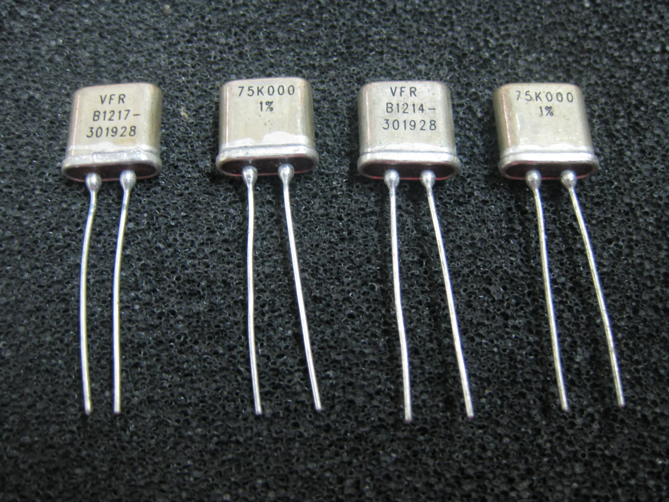 Original new 100% 301928 75K000 1% gold seal foil resistance low temperature drift 0.3PPM 75k (Inductor)