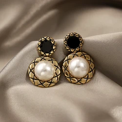 2021  Punk Korean Trend Vintage Imitation pearls Zircon Retro Elegant Irregular Round Pattern Earrings for Women Party Jewelry
