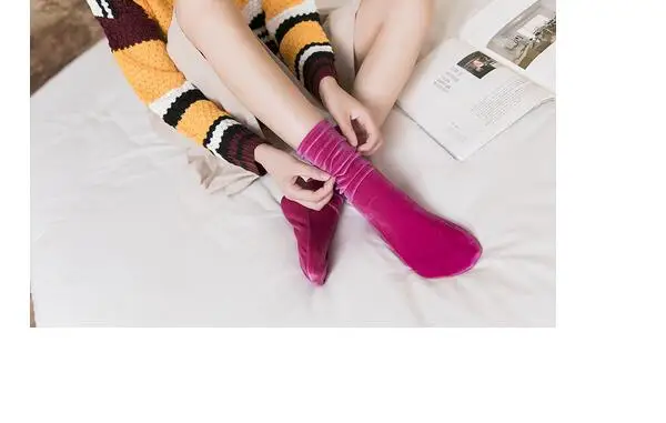 

120pairs/lot Gold Velvet Elastic socksWinter Warm Women Socks Christmas Socks Christmas girl socks