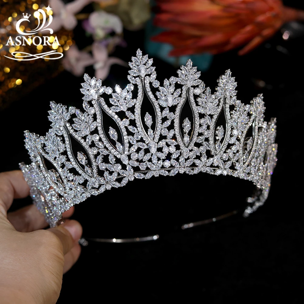 Imagem -02 - Luxo Aaa Zircônia Nupcial Tiaras para Mulheres Cocar Barroco Headband Rainha Coroa Acessórios de Cabelo Cabelo Jóias Casamento Grande