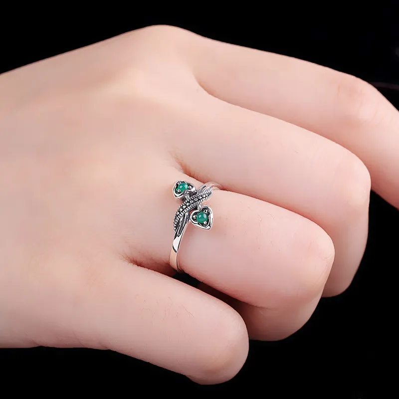 Uglyless Spring Elements Green Zircons Crystals Hearts Rings for Women Vintage Thai Silver Rings Real 925 Silver Retro Jewelry