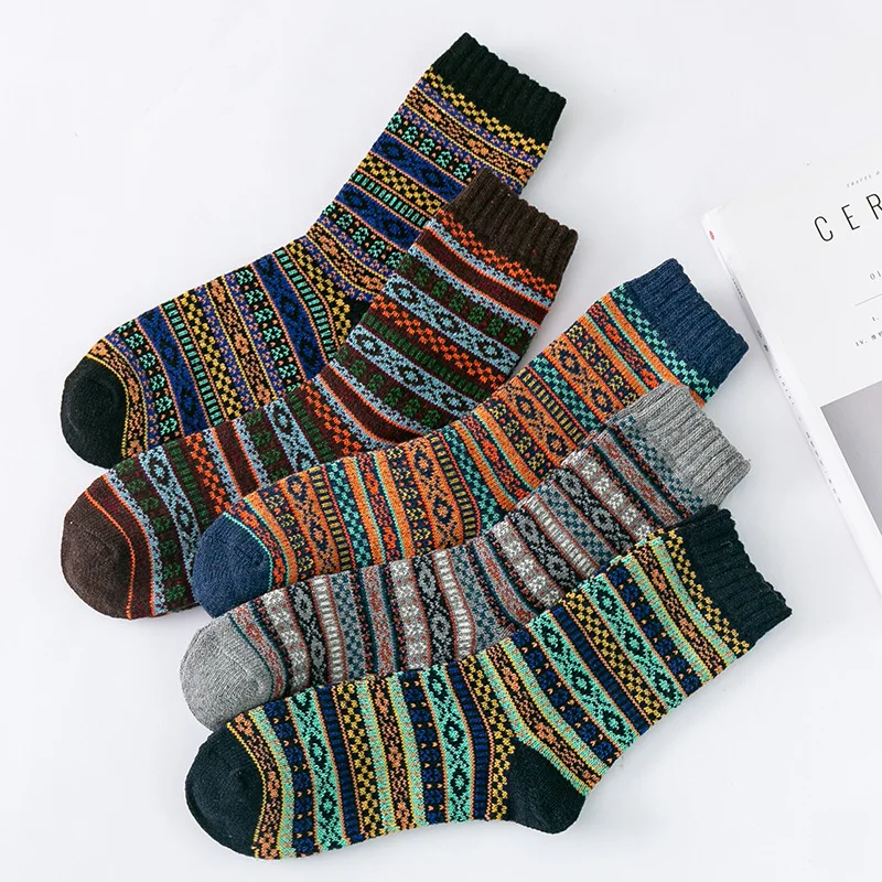 

5 Pairs / Lot High Quality Business Men Wool Socks Thicken Men's Socks Warm Retro National Style Small Square For Snow boots New