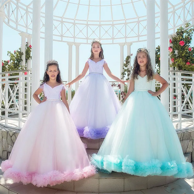 

Elegant Flower Girl Dresses Lace Appliques Sleeveless Fluffy Tulle V-Neck Pageant First Holy Communion Party Dresses