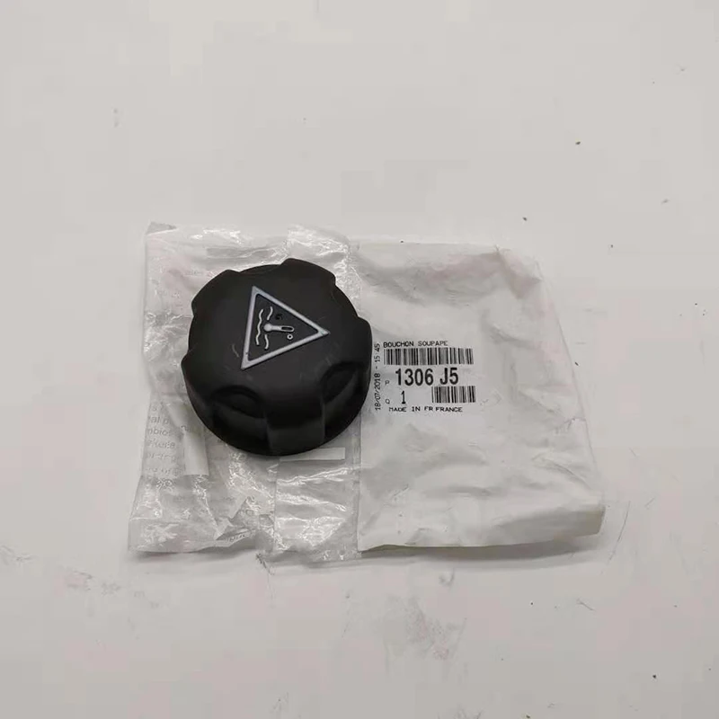 Adecuado para Peugeot 1007, 107, 2008, 206, 207, 208, 3008, 307, 308, 408, 5008, 508, 607 expertos de 807 RCZ Citroen C3 C4 tapa del radiador 1306J5