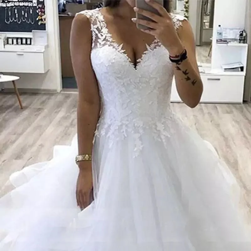 VENSANAC V Neck Lace Appliques Ball Gown Wedding Dresses Tiered Tulle Sleeveless Bridal Gowns