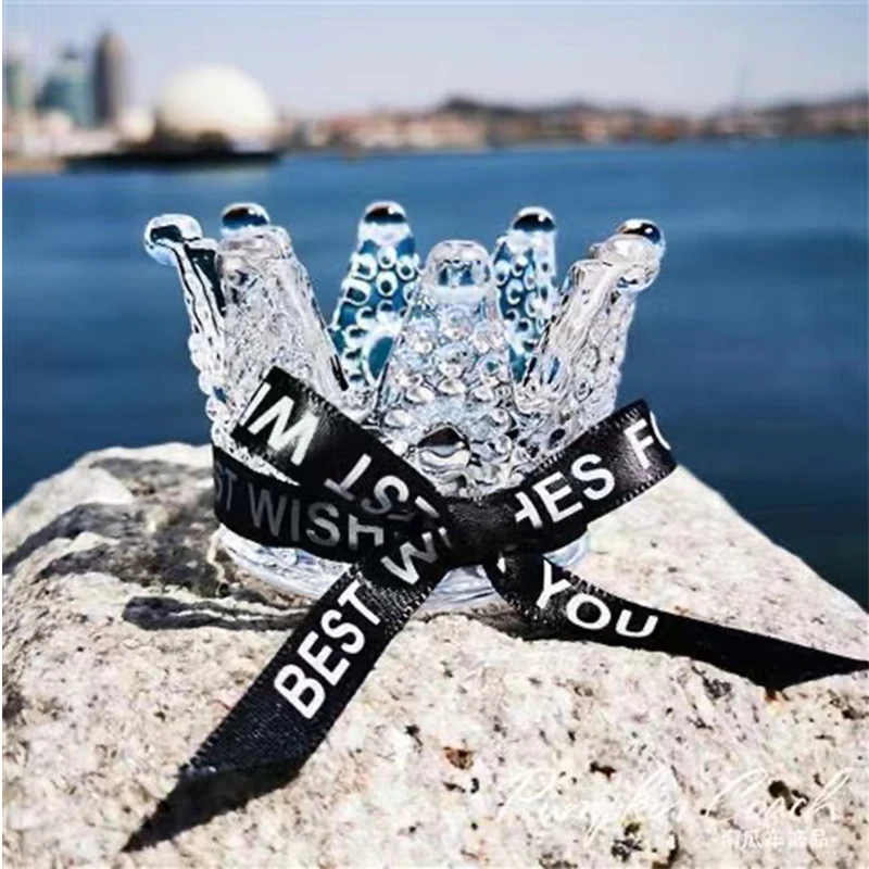 

Luxury New Crown Crystal Car Ornaments Car Perfume Car Interior Decoration Supplies Aromatherapy Car Accessories Car Supplies
