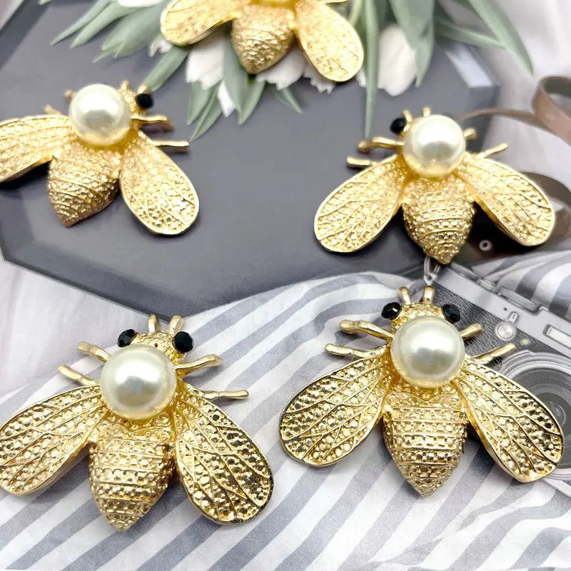 5 Pcs Rhinestone Insects Buttons Bee Buckles Badge Brooch Pin Buttons for Clothing Women DIY Aceessories Bag Shoes