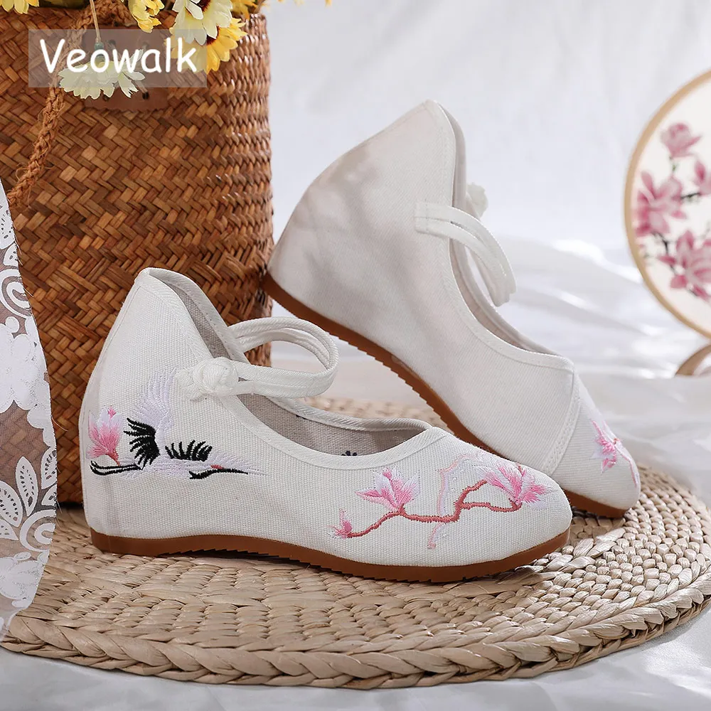 Veowalk Lucky Fish Embroidered Women Canvas 3cm Hidden Platform Shoes Breathable Chinese Style Ladies Casual Mid Top Shoes