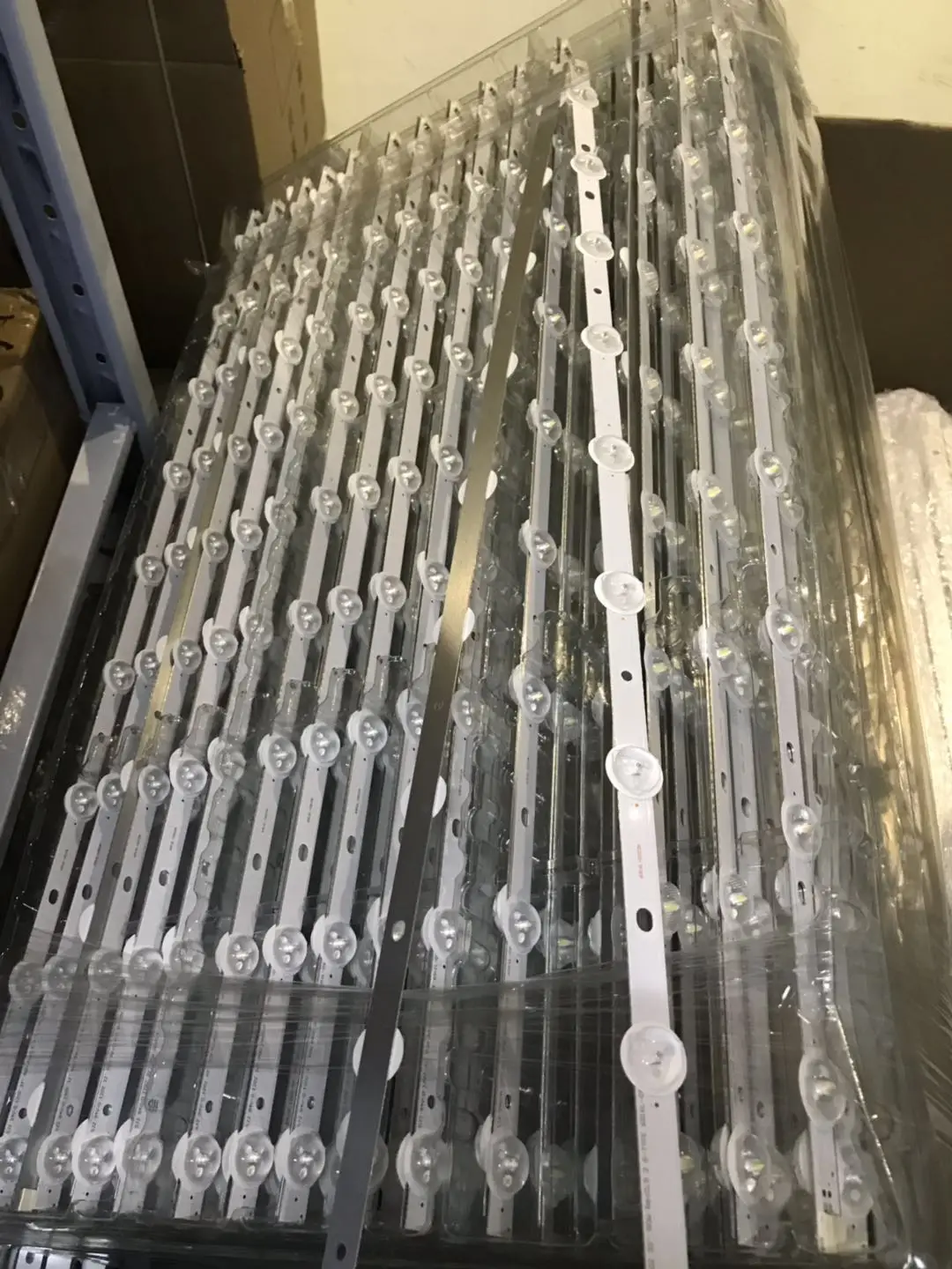 9 diod LED nowa oryginalna jakość taśma LED dla 32 "ROW Rev 0.6 1 A typ B 6916L-1030A 6916L-1031A