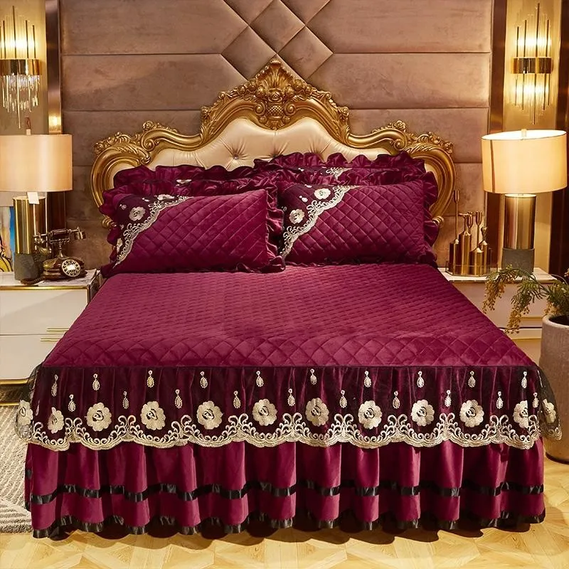 Heavyweight Velvet Duvet Cover Set Soft Warm Luxury Plush Shaggy Lace Bedding set  Quilted Bedskirt Bedspread Pillowcases 4/6Pcs