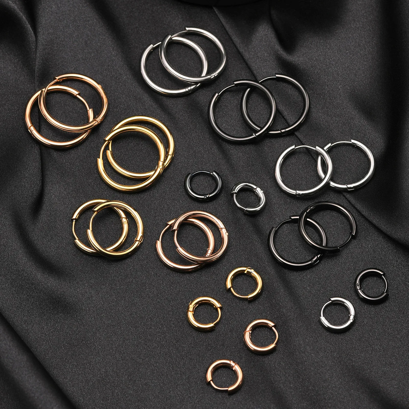 Delikatne kolczyki koła, minimalistyczne kolczyki koła ze stali nierdzewnej, 11 mm, 20 mm, 25 mm, unisex kolczyki typu huggie. — zdjęcie 5