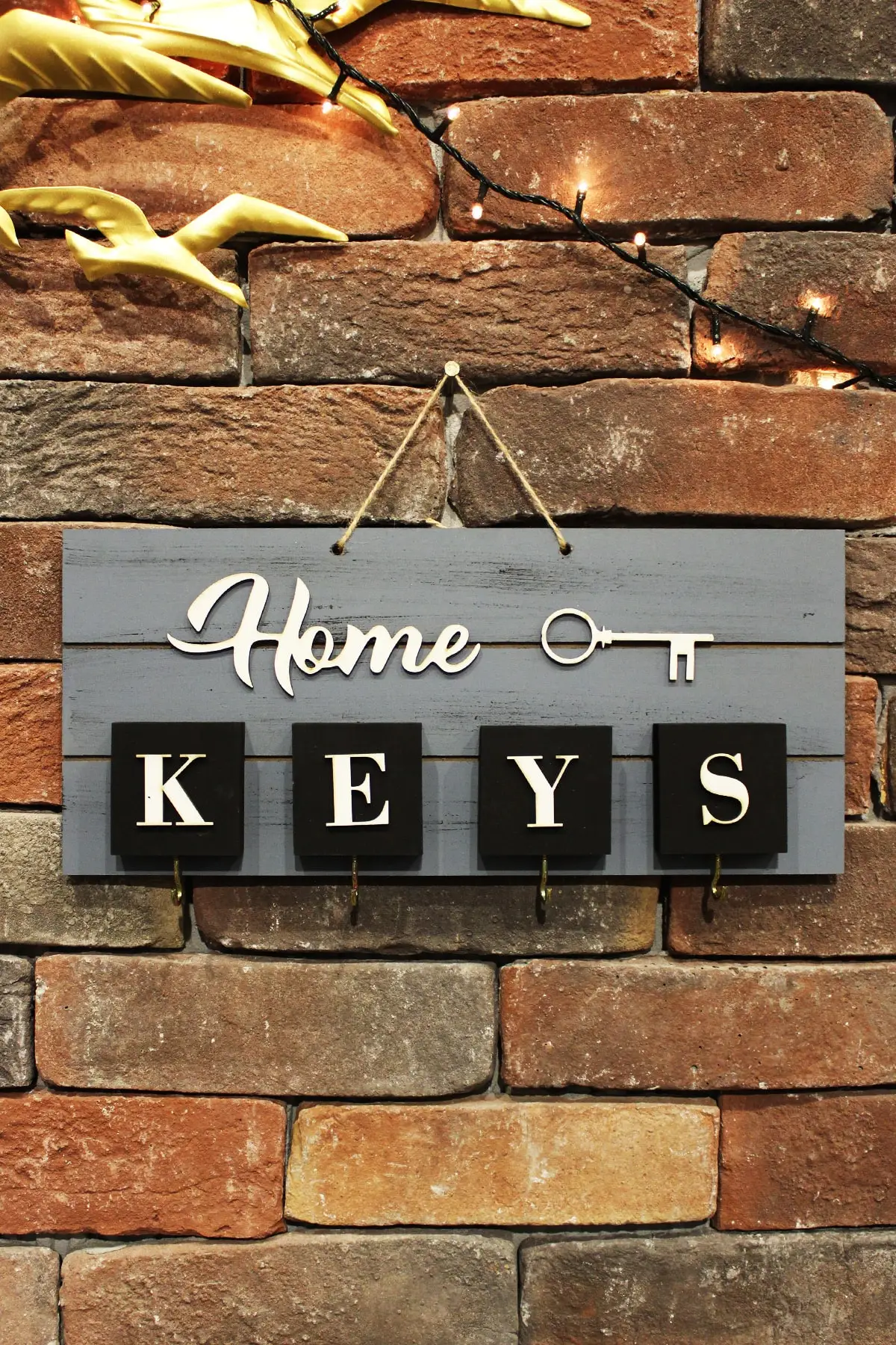 المنزل اليدوية سلسلة المفاتيح الخشبية ، شماعات مجلس المفاتيح اللون الرمادي