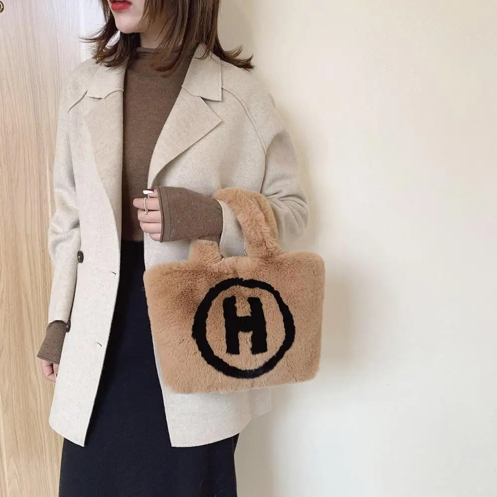 Plush Tote Bags Chain Women Bags Soft Fluffy Bags NEW Winter Bags For Women 2020 Furry Bags Luxury Handbag Fur Shoulders Bags