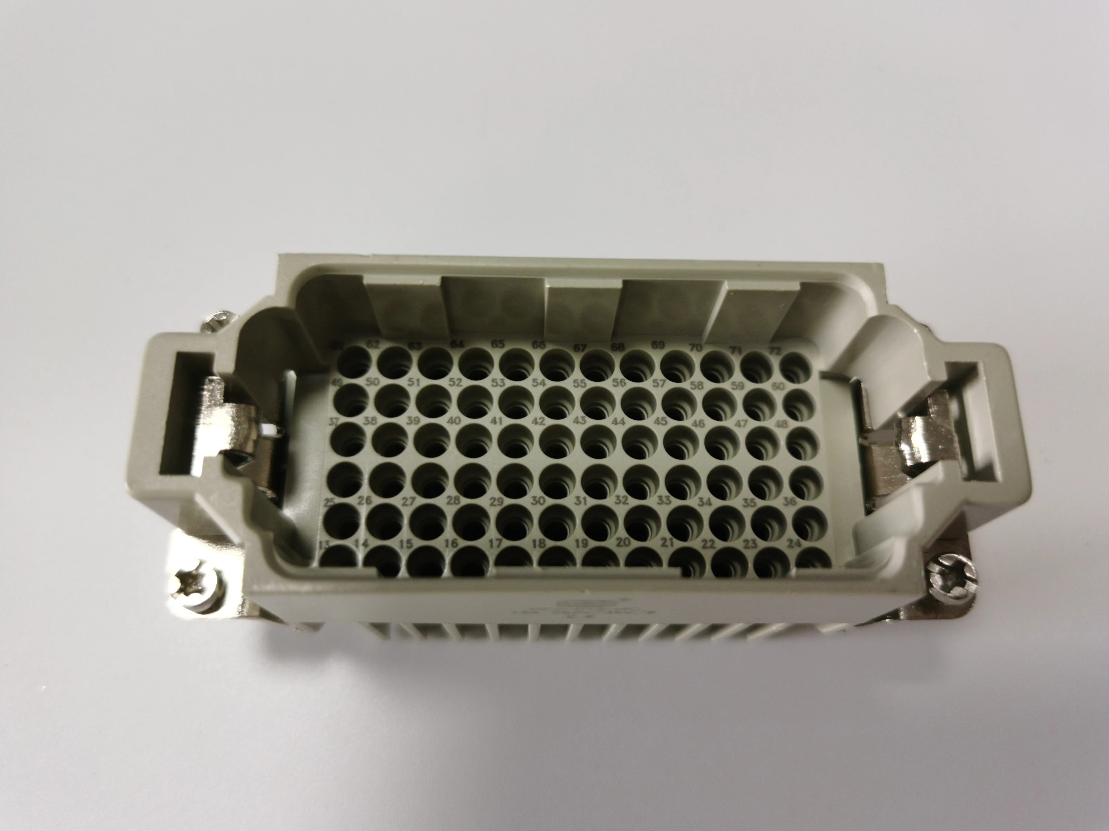 HDXBSCN موصل صناعي مستطيل للخدمة الشاقة HDC core إدراج ذكر 10A V سدادة طيران مقاومة للماء