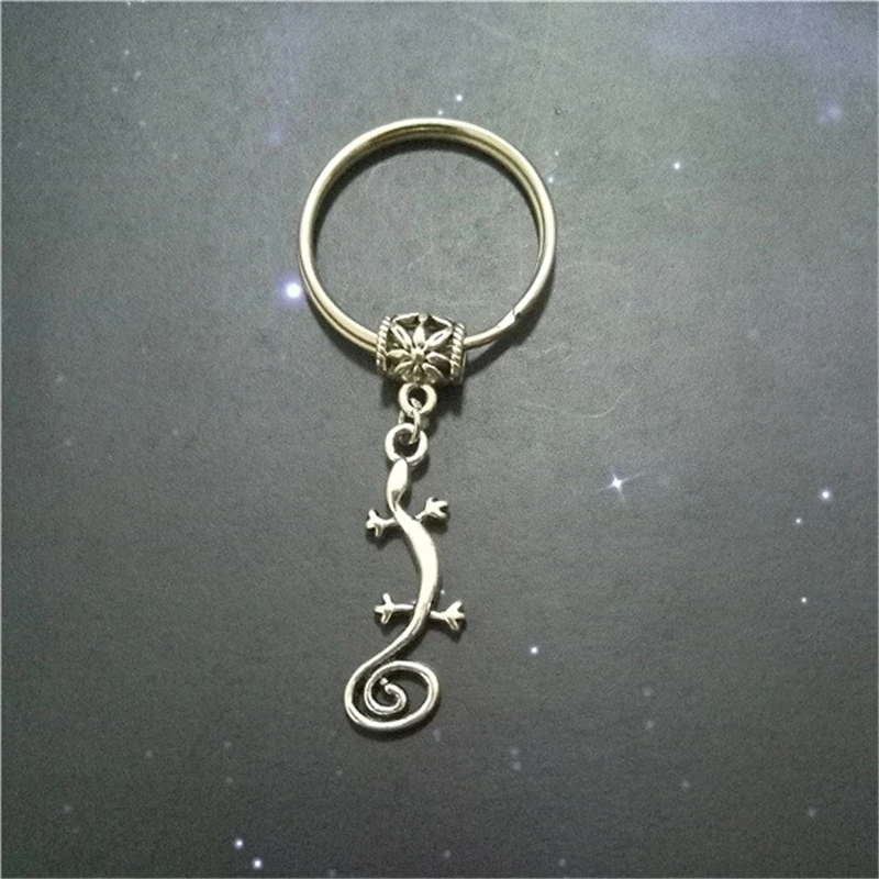 Lizard Keychain, Antique Silver Color Lizard Key Ring, Gecko Keychain, Cool Keychain