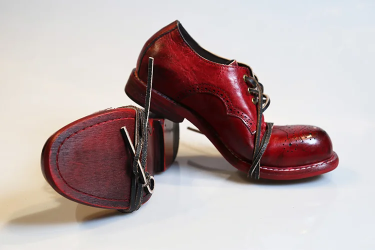 mens Vintage Brock Brogue carved leather head low cut shoes tooling casual shoes men and women wine red