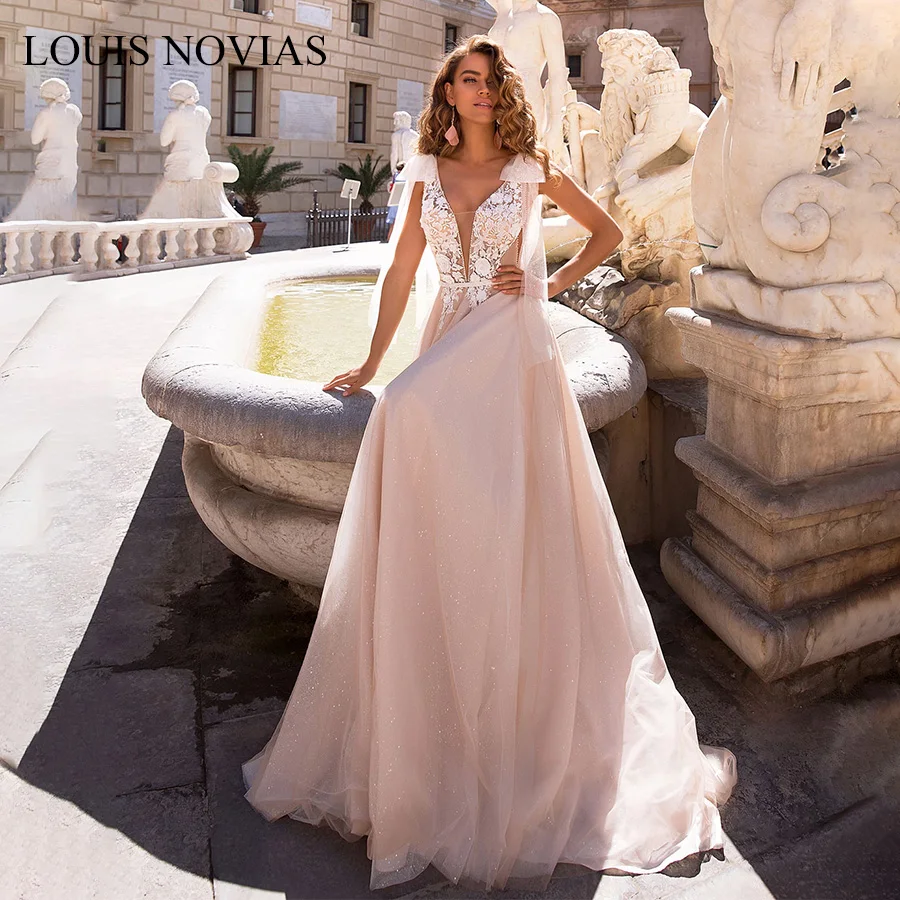 Louis Novias Chữ V Gợi Cảm Lãng Mạn Hở Lưng Chữ A Áo Cưới Năm 2019 Đính Hạt Appliques 3D Hoa Áo Cưới Đầm Vestido De Novia