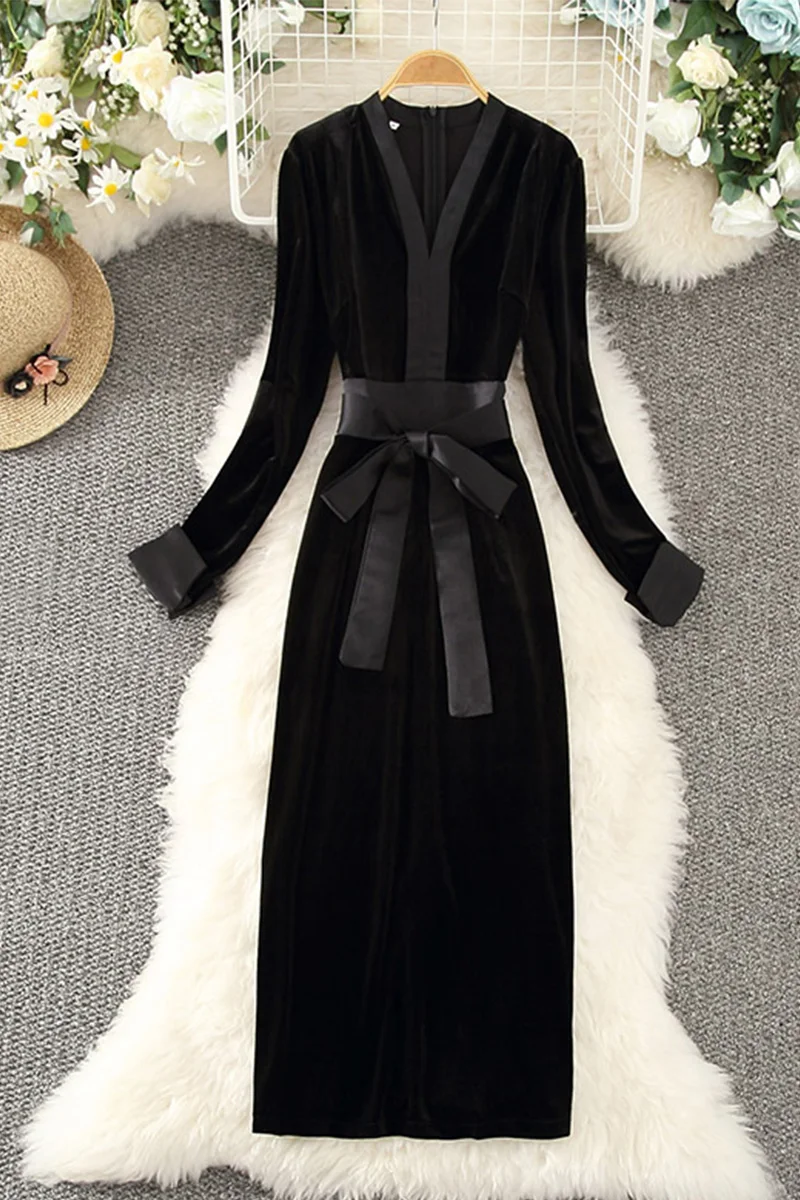 Lady New Fashion Winter Package Hip Dress 2024 Women's V Collar Retro Velvet Long Sleeve Elegant Clothes Vestidos