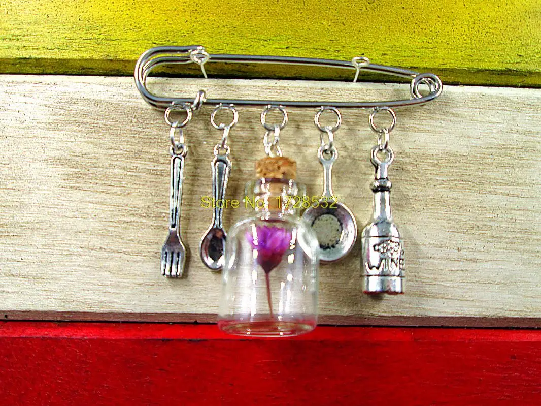 Hot sale dried flower in glass bottle (1.5ml) brooch  with wine,spoon,fork,pan pin brooch