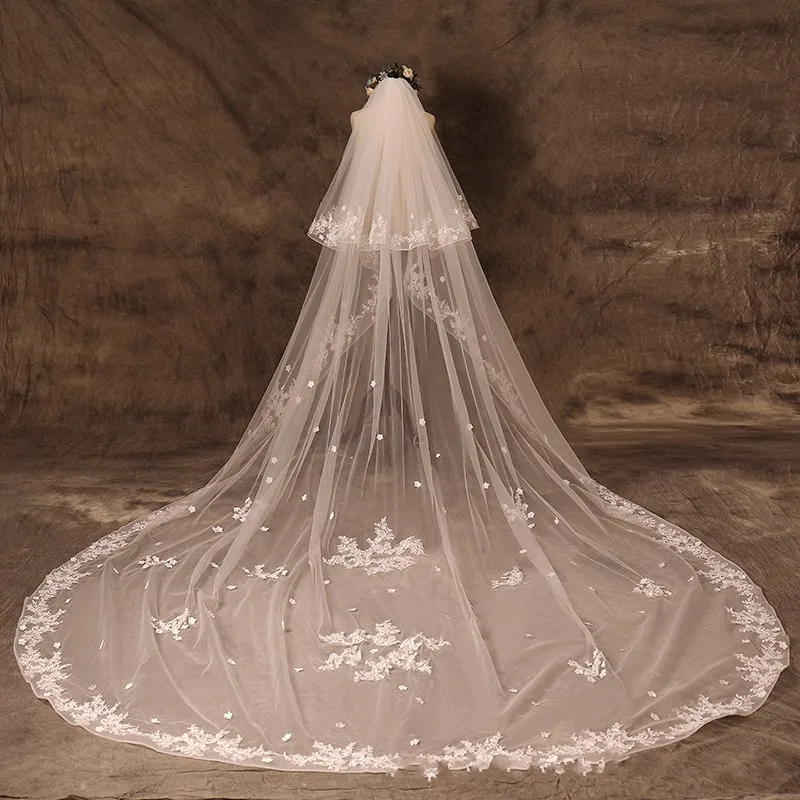 New Arrival Two Layers  Cathedral Wedding Veils with Comb Welon ivory Lace Appliques Bridal Veils Wedding accessories vail