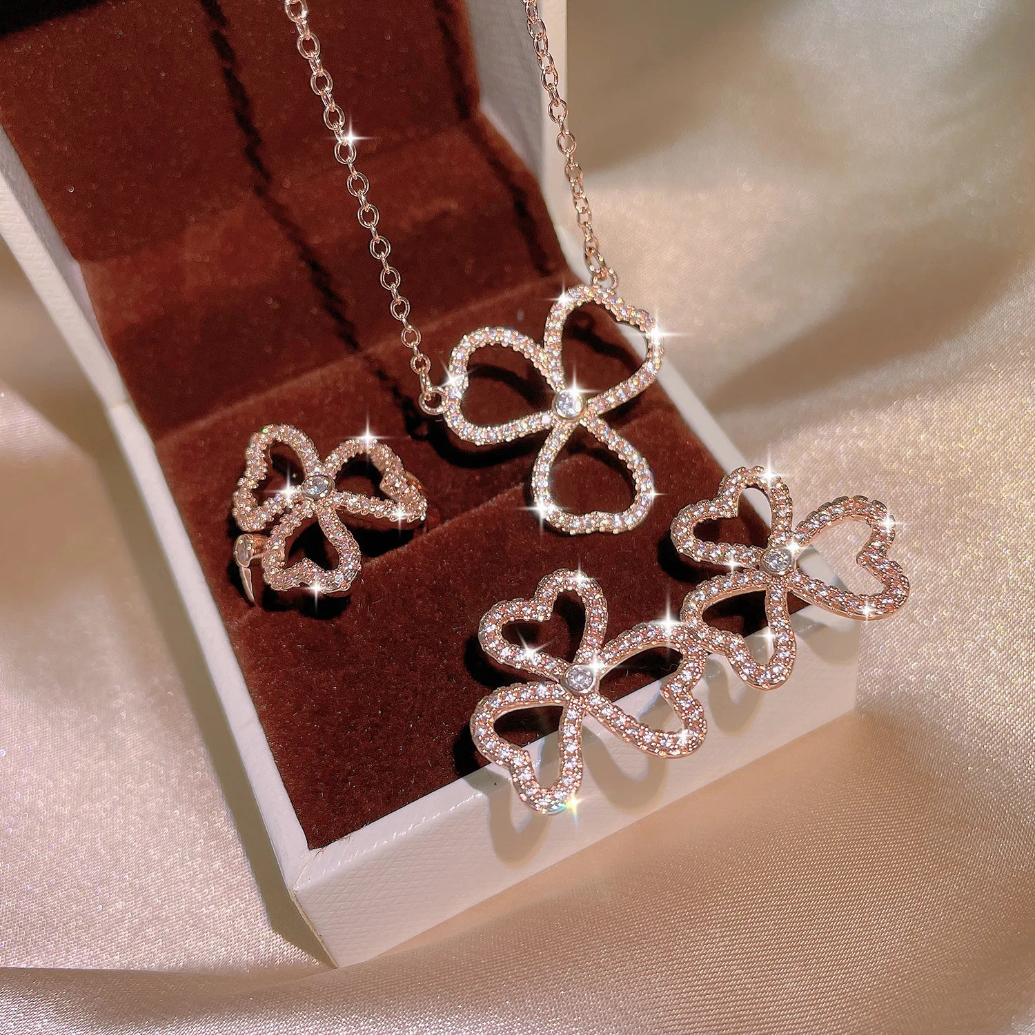 2021 Temperament Four-leaf Clover Zircon Ring Necklace Earrings Three-piece Set All-match Zircon Jewelry Gift