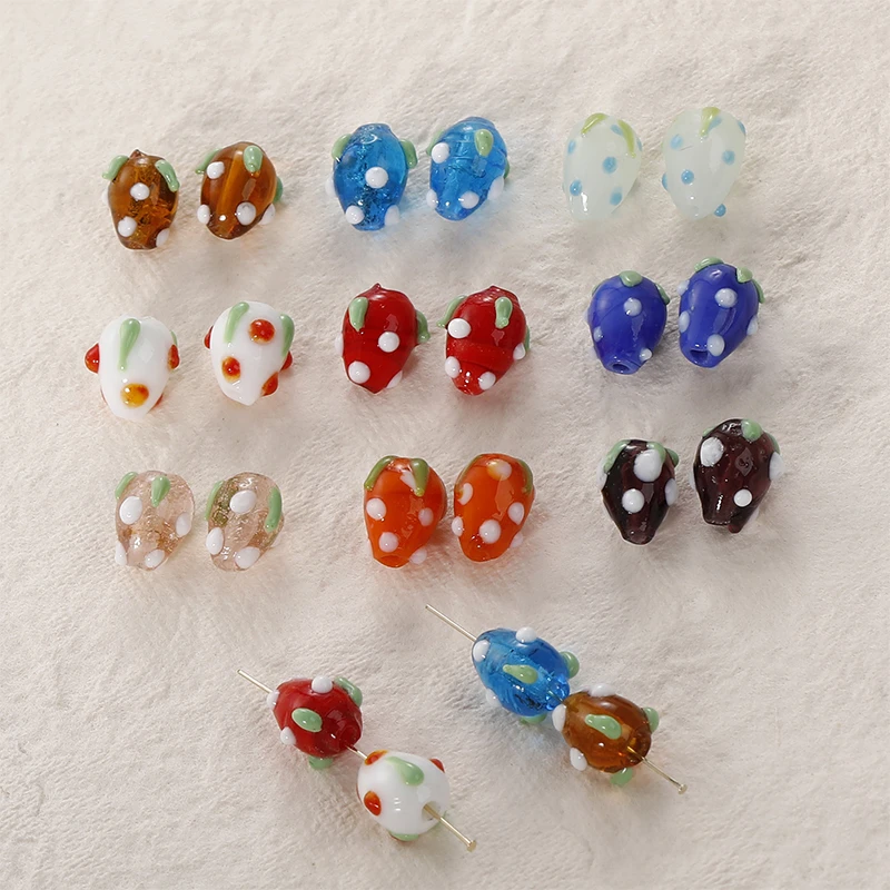 Minimum order 50pcs/lot color Strawberry shape Straight hole glass beads diy jewelry bracelet/earring/garment pendant accessory