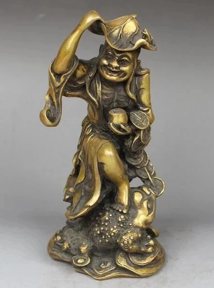 

Brass statue liu hai spittor play Feng shui is placed in plutus