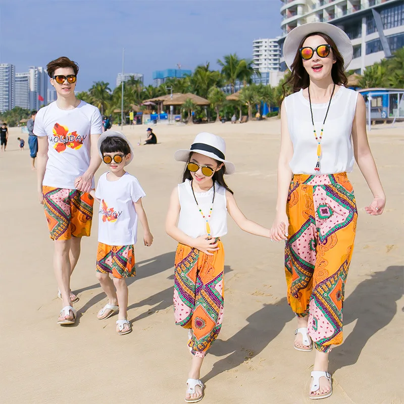 

Parent-child Matching Outfit Summer Wear The Whole Family Seaside Holiday Couple Clothes Beach Shorts Set