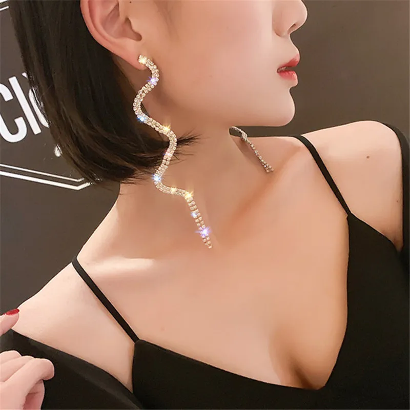 FYUAN Long Tassel Crystal Drop Earring for Women Shiny Gold Silver Color S Shape Rhinestone Dangle Earring Wedding Party Jewelry