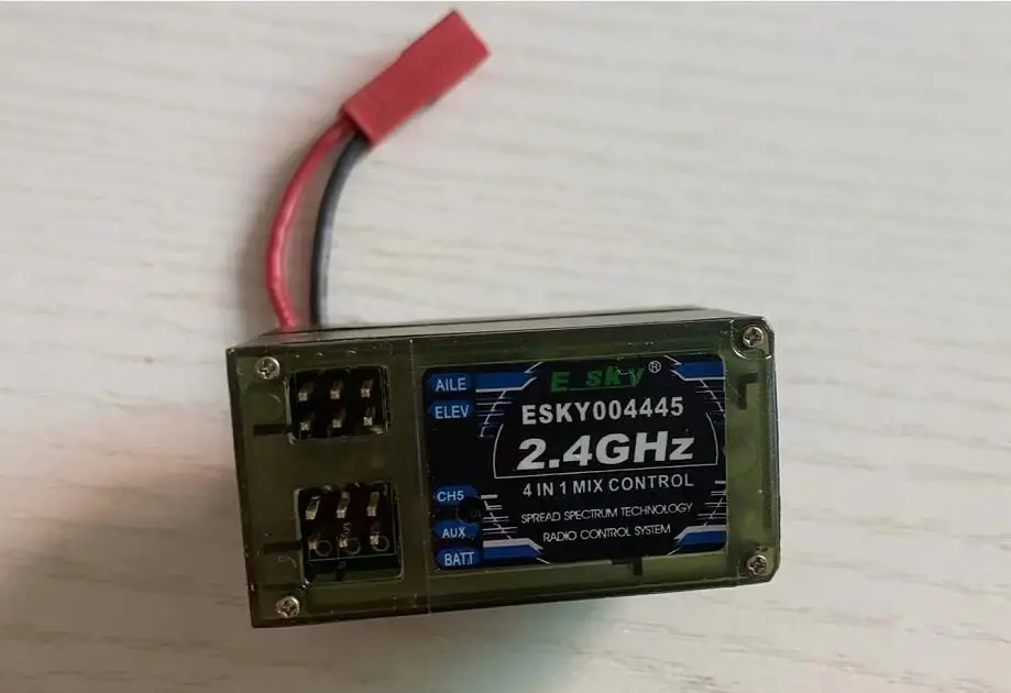 Revisão e Avaliação do Controlador de Rádio 4 em 1 Esky E-SKY 004445 – Uma Solução Confiável para Modelos de Avião