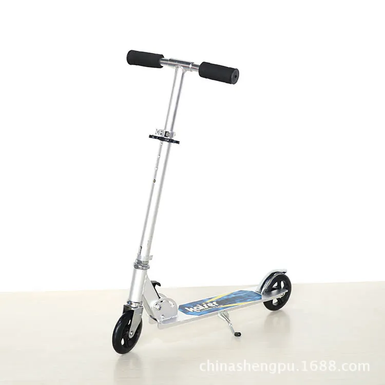 T Handle Foldable Aluminum Oxide Two Wheels Children And Adults Silver  Kick Scooter