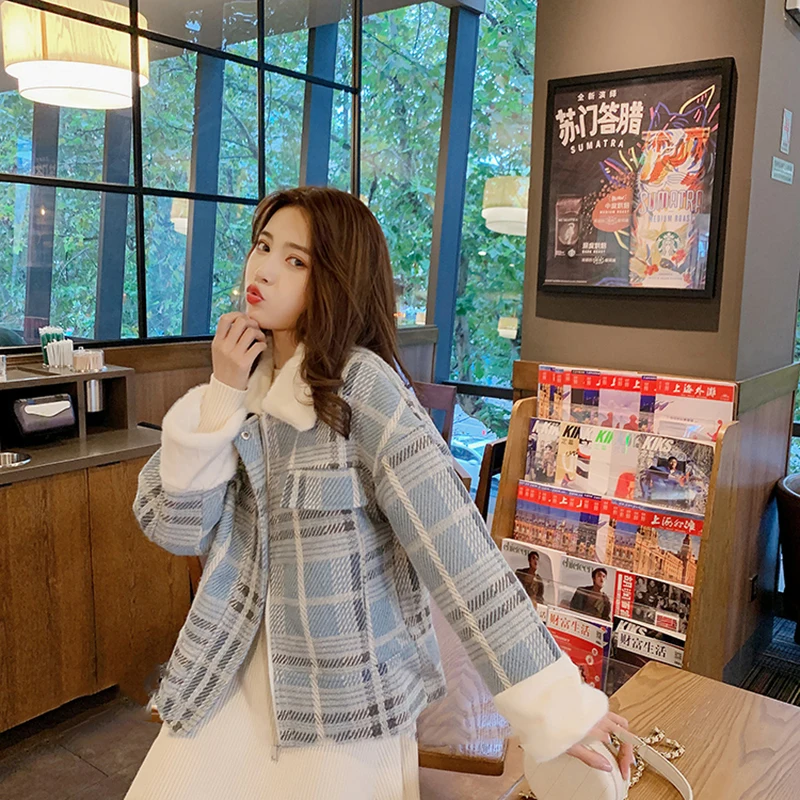 

2024 Womans Winter Woolen Outwear Fashion Warm Short Woolen Coat Female Lamb Hair Student Plaid Autumn Thick Fur Collar Jacket