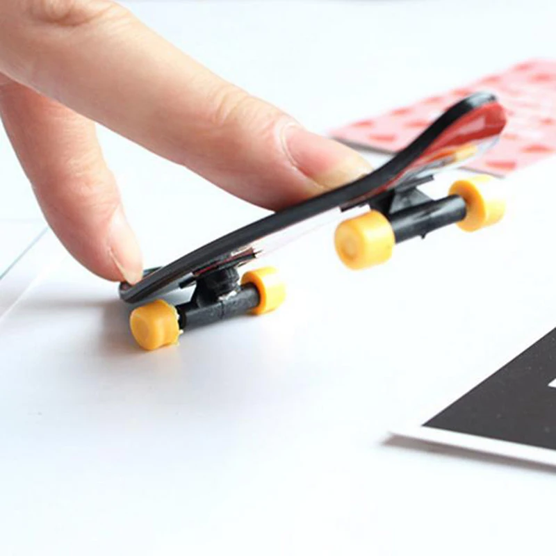 Mini Nhựa Trượt Ngón Tay Chơi Ván Trượt Ván Trượt Ngón Tay Mới Lạ Bịt Miệng Đồ Chơi Cho Bé Trai Trẻ Em Ván Trượt Ngón Tay Quà Tặng